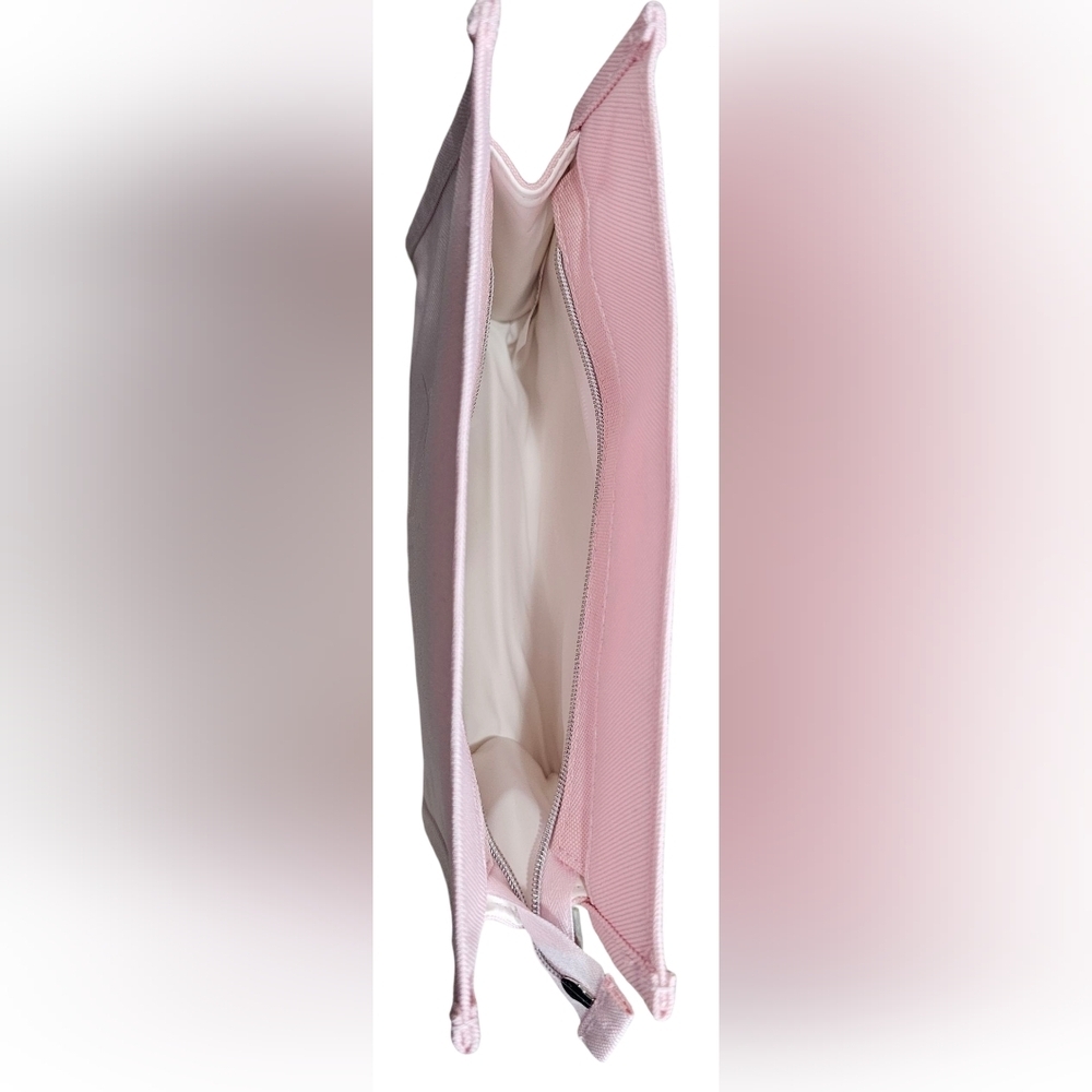 Christian Dior Light Pink Canvas Pouch W/ Zipper Closure And Sample Parfum. NEW - Picture 5 of 8